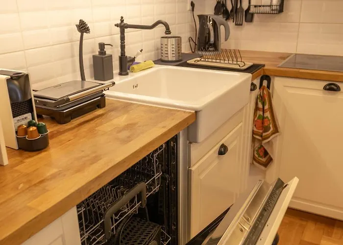 Elysian Bliss By Infox 塞萨洛尼基